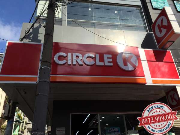 bảng hiệu alu chữ nỗi mica Circle