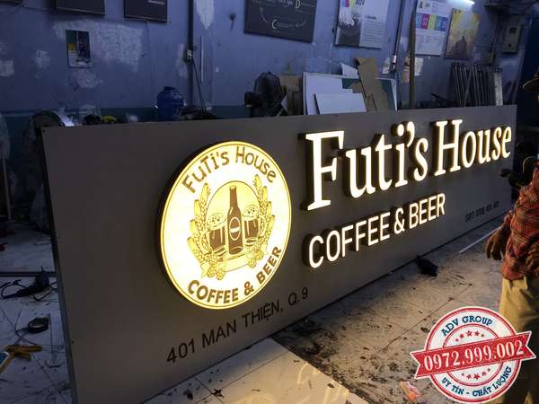 Biển hiệu chữ nổi mặt mica hông Inox sáng đèn Coffee Beer