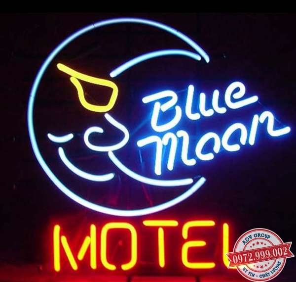bảng hiệu đèn neon đẹp về đêm