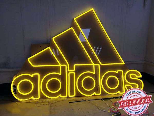biển hiệu đèn neon adidas