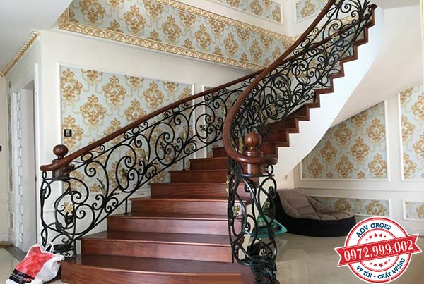 TOP 33+ Mẫu cầu thang sắt mỹ thuật đẹp - Độc Đáo 21 Mẫu cầu thang sắt mỹ thuật xoắn ốc sang trọng