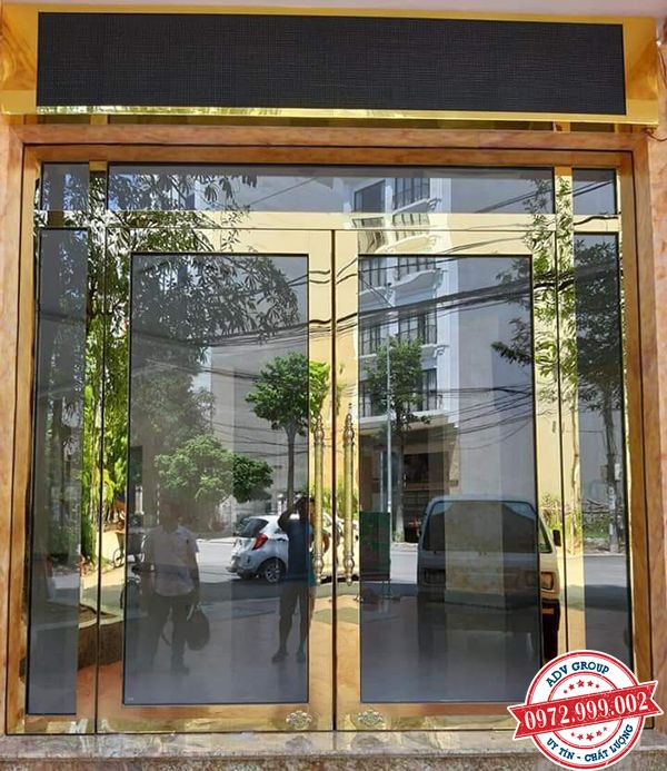 TOP 40+ Mẫu cửa kính cường lực đẹp, sang trọng nên xem 36 mẫu cửa kính cường lực khung inox cửa hàng sang trọng