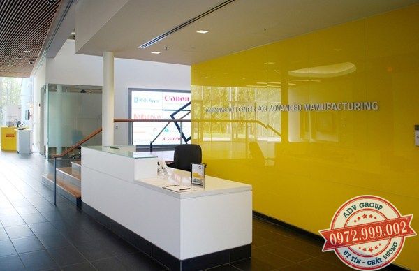 Báo giá kính ốp bếp, kính sơn màu, kính sơn 3D giá rẻ 2020 17 4. Mẫu kính sơn màu trang trí nội thất đẹp