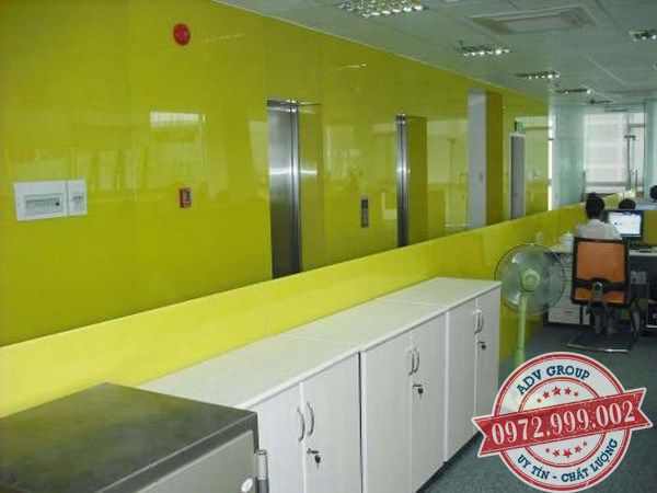 Báo giá kính ốp bếp, kính sơn màu, kính sơn 3D giá rẻ 2020 16 3. Mẫu kính sơn màu trang trí nội thất đẹp