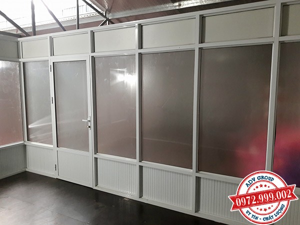 Báo giá thi công vách nhôm Kính giá rẻ 2020 3 vách nhôm kính ở kho tân bình
