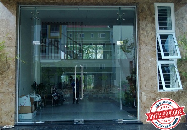 Báo giá thi công cửa kính cường lực đẹp giá rẻ 2020 9 thi công cửa kinh cường lực