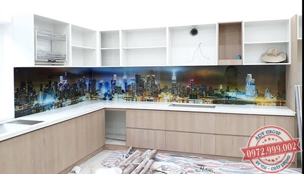 Báo giá kính ốp bếp, kính sơn màu, kính sơn 3D giá rẻ 2020 13 kính ốp bếp in thành phố