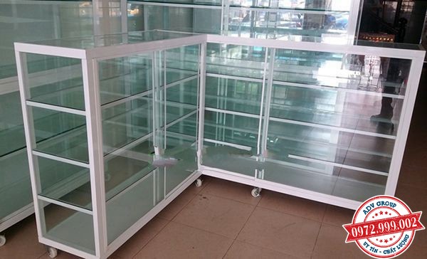 Báo giá tủ nhôm kính, Tủ bếp nhôm kính, tủ kính trưng bày giá rẻ 8 tủ trưng bày cho tiệm thuốc tây