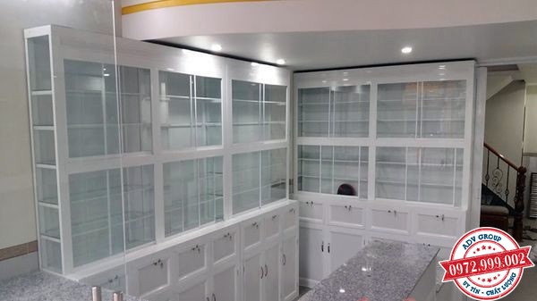 Báo giá tủ nhôm kính, Tủ bếp nhôm kính, tủ kính trưng bày giá rẻ 3 tủ thuốc tây nhôm kính Quận 3