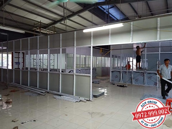 Báo giá thi công vách nhôm Kính giá rẻ 2020 19 thi công lắp đặt vách nhôm kính ở xưởng