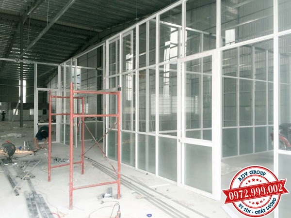 Báo giá thi công vách nhôm Kính giá rẻ 2020 20 thi công lắp đặt vách nhôm kính Xưởng long An
