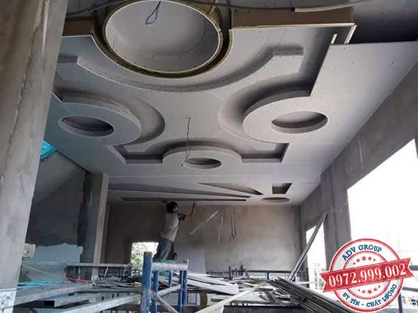 Báo giá thi công trần thạch cao đẹp - Giá rẻ Mới nhất 2020 51 thi công lắp đặt trần thạch cao quán karaoke