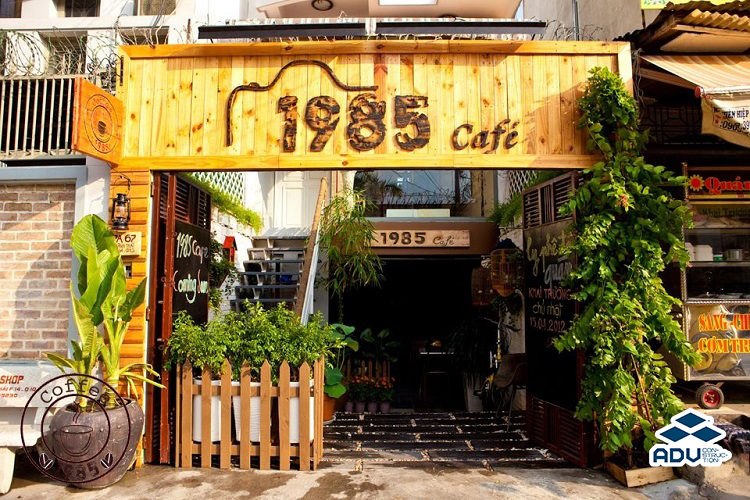 Bảng hiệu gỗ