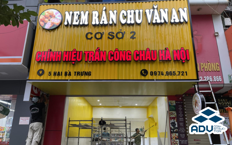 20+ Mẫu Bảng Hiệu Alu Chữ Nổi Đẹp, Bền, Chất Lượng Cao 9 Gia công và sản xuất bảng hiệu