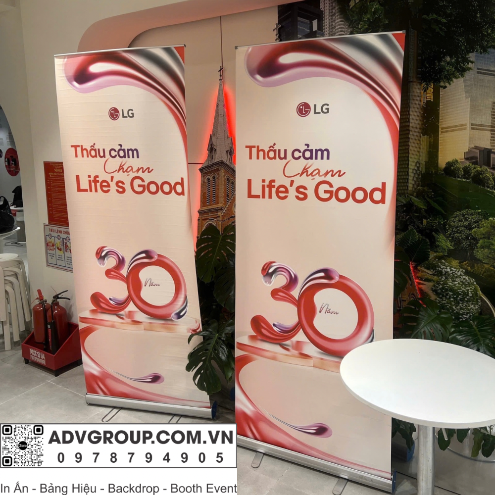 #1 Thi công backdrop phường Bàn Cờ | Dịch vụ ADV chuyên nghiệp 2 standee cuốn nhôm