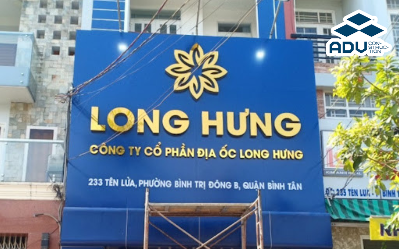 Bảng hiệu alu chữ nổi mạ vàng